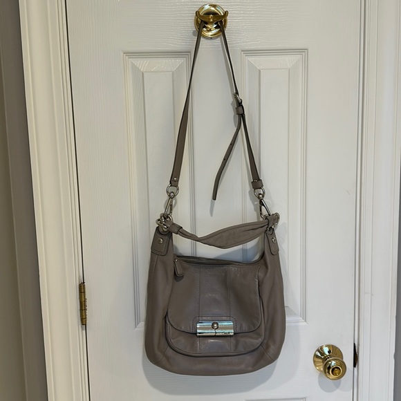 Coach Handbags - COACH purse